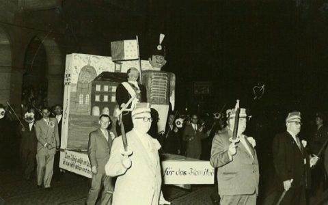 1956 - Der Schützenkönig und sein Standartenträger